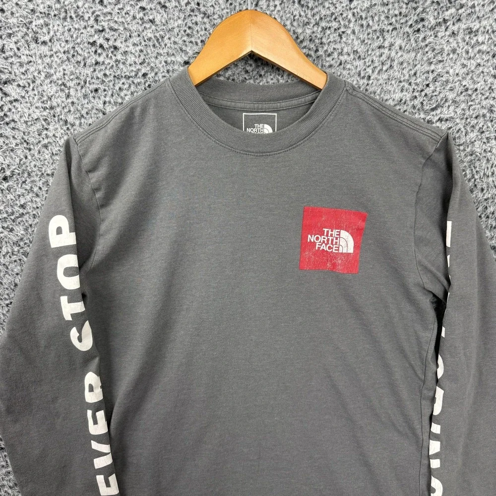 The North Face Shirt Mens Small Gray Never Stop Exploring Long Sleeve Tee